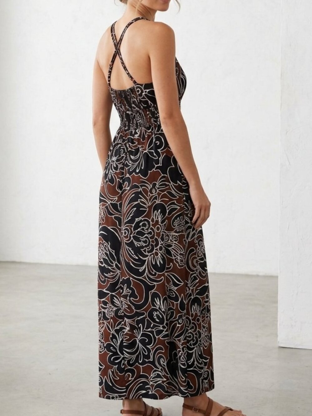 Alyn Paige Brown Abstract Floral Line Art Strappy Back Smocked Maxi Dress Medium